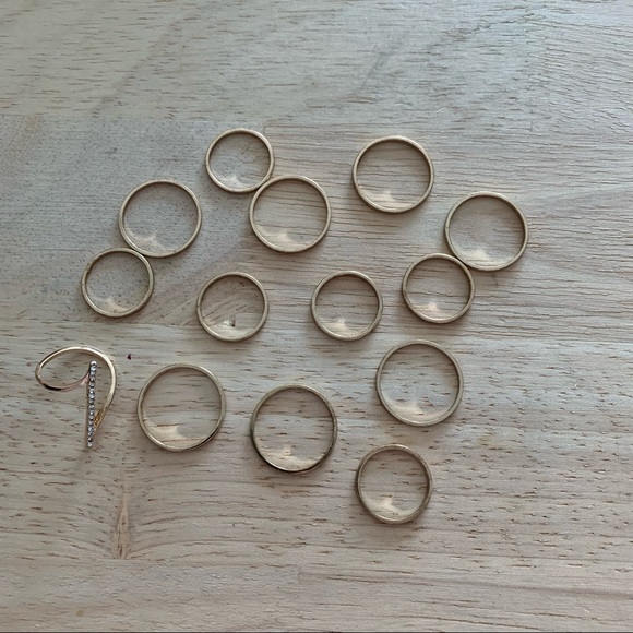 NWOT- Express Gold Midi Ring Set - Picture 8 of 16